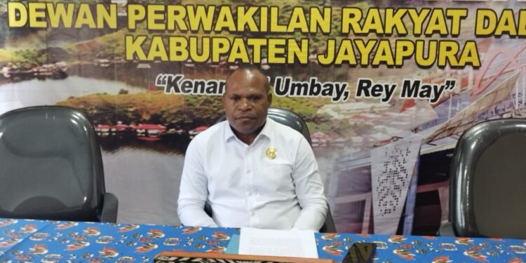 Klemen Hamo : ” Tahun ini Gedung Baru DPRD Akan Dibangun dengan Anggaran Rp 4 Miliar