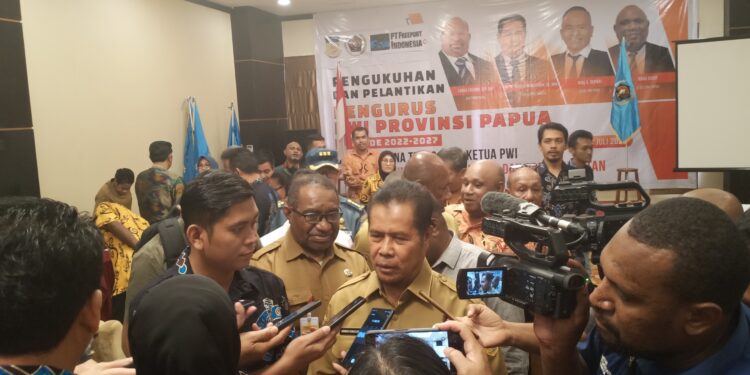 Plh.Gubernur Provinsi Papua Sampaikan Terima Kasih kepada Wartawan Papua