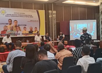 Aloysius Giyai : Kebijakan Pembangunan DOB Harus Berpihak pada Orang Asli Papua