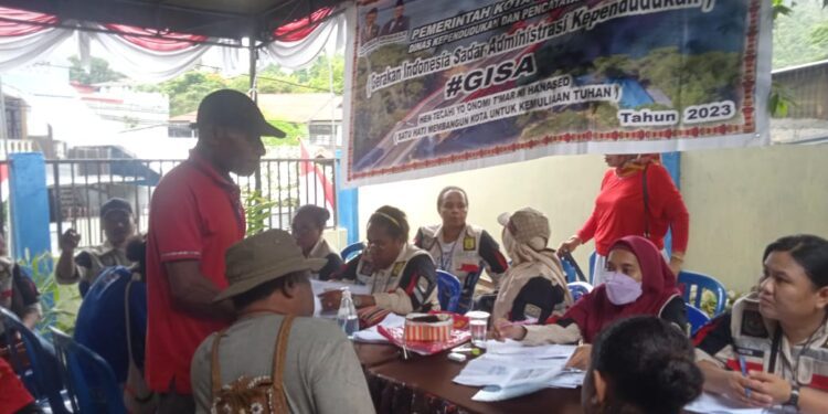 Jelang HUT RI Ke 78, Kelurahan Ardipura Gelar Perekaman E-KTP dan Dokumen Kependudukan Lainnya