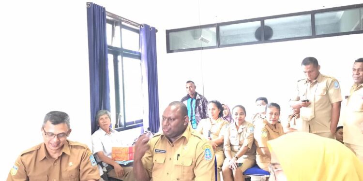 Kadis Kominfo Kabupaten Jayapura, Gustaf Griapon Usulkan Judul Proyek Perubahan, Internet Pertanian Digital (i-Padi)  