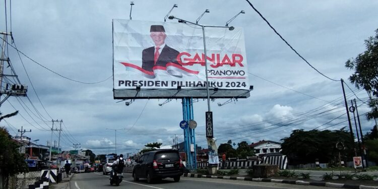 Baliho Ganjar Pranowo Calon Presiden Mulai Terpasang di Papua
