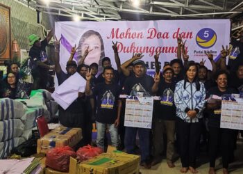 Cintiya R. Talantan Serahkan Ribuan APK ke Tim Pemenangan