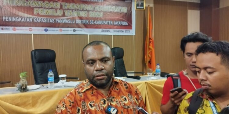 Bawaslu Akan Kaji Soal Caleg Curi Start Kampanye  