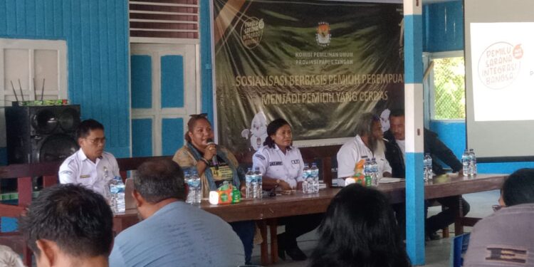 KPU Provinsi Papua Tengah Gelar Sosialisasi Pemilu Pemilih Perempuan di Distrik Teluk Kimi