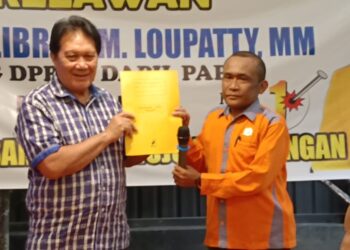 Ratusan Relawan Menggelar Deklarasi Mendukung Elia Ibrahim Loupatty Menuju Senayan