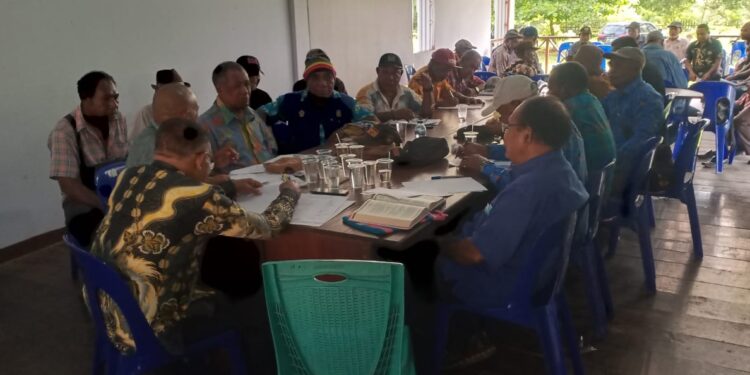 Mananwir Beba Dewan Adat Byak, Yan Pieter Yarangga Tegaskan Bupati Biak Stop Manufer Terbitkan Perbup untuk Atur Rekrutmen Calon DPRK dan DPRP Kursi Adat