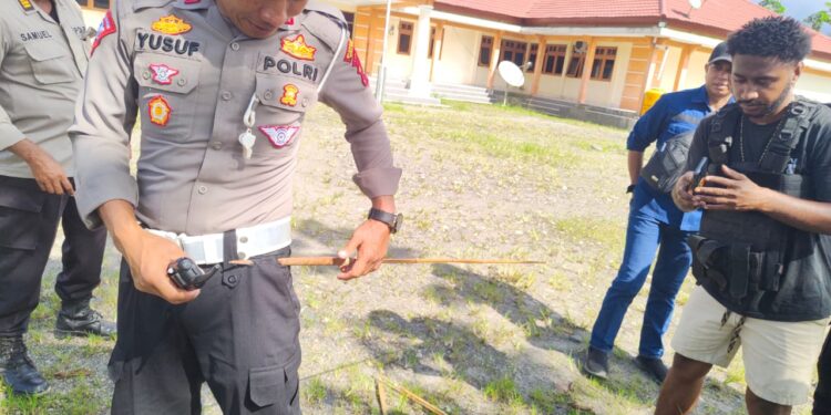 Amukan Masyarakat di Elelim, Personel Polres Yalimo Jadi Korban