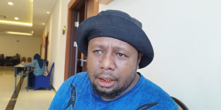 Lodik Ap : KPU Kroscek Ulang Data Pemilih Kabupaten Jayapura maka Pleno Rekapitulasi di Skors Hingga Senin