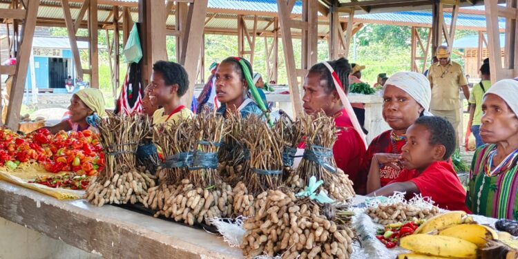 Harga Kebutuhan Pokok di Mamteng Masih Stabil
