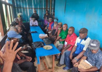 Bar Numfor Serahkan Hasil Pleno Rekrutmen Calon DPRK dan DPRP Kursi Adat ke Kainkain Karkara Byak 