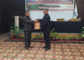 Rapat Paripurna DPRD Jayapura Bahas Raperda Non APBD 2024