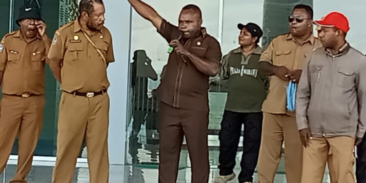 Gubernur dan Sekda Didesak Segerah Bayar Gaji dan Insentif ASN