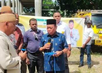 Pengurus Mesjid Agung Al-Aqsha Sentani Terima Bantuan Hewan Kurban Dari KK Besar PW