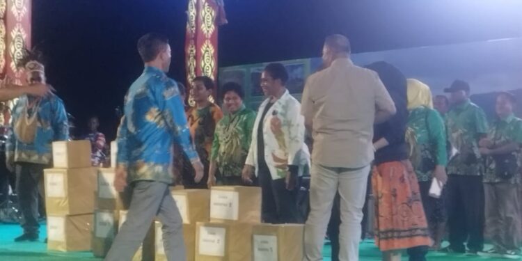 FDS XIV 2024 Resmi Ditutup, Distrik Kaureh Raih Juara Favorit Lomba Cipta Menu B2SA