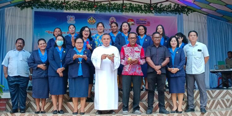 WKRI Sintang Tebar Kasih di Panti Asuhan Bhakti Luhur Nanga Pinoh