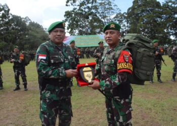 Kasrem 172/PWY Pimpin Upacara Pelepasan Satgas Pamtas Kewilayahan Yonif 721/Makkasau