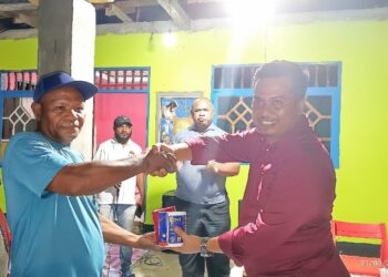 Jemaat GKI Patmos Terima Bantuan Cat 5 Karton Dari Pasbalon TEPAD