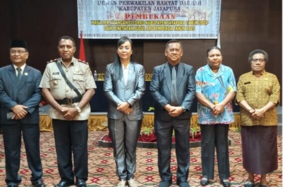 Cintiya R Talantan’ Ucapkan Terima Kasih Kepada Kepala OPD Telah Serahkan Materi RAPBD 2025