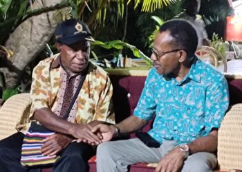 Emi Enembe : Masyarakat Gunung Siap Ikat Noken, Menangkan Frans Pekey Sebagai Walikota Jayapura