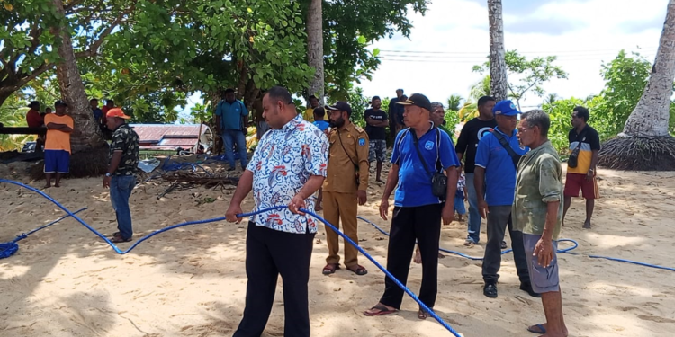 Rony Mansoben Hadir Ditengah Masyarakat Melepas 1 Unit Rumpon Untuk Peningkatan Ekonomi Masyarakat Kampung Warbor