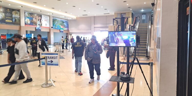 Pasang Thermal Scanner Guna Tingkatkan Kewaspadaan Terhadap Penyebaran Virus Mpox Di Bandara Sentani