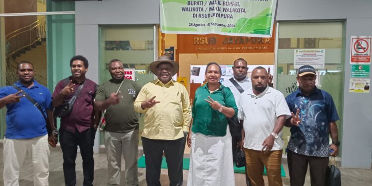 Calon Bupati dan Wakil Bupati Yahukimo Didimus Yahuli – Esau Miram Jalani Tes Kesehatan di RSUD Jayapura