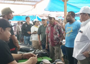 Kampanye Blusukan ke Pasar Hamadi, Paslon Nomor Urut 1 Pekey-Mansur Mendapat Dukungan dari Pedagang