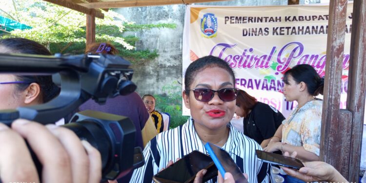 Pemkab Jayapura Salurkan Mesin Parut Sagu, Mesin Cuci Motor dan Pompa Air untuk Kampung-kampung di Distrik Sentani