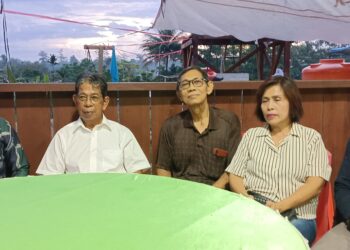 Koalisi Sarmi Bersatu Jumpa Pers Nyatakan Paslon Nomor Urut 01 Dominggus Catue dan H. Jumriati Menang Mutlak