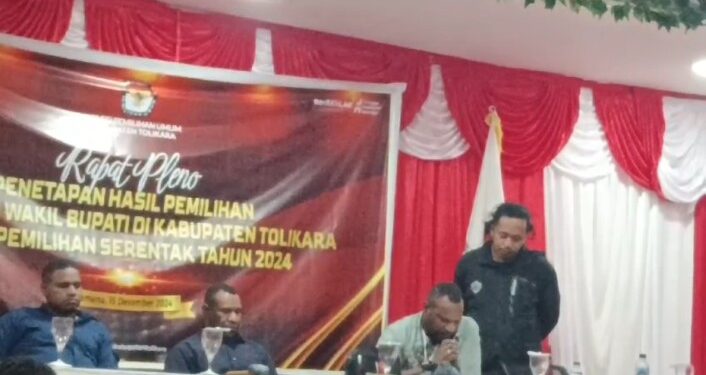 KPU Tolikara Tetapkan Pasangan Willem Wandik – Yotam Wonda Sebagai Pemenang Pilkada Tolikara 2024
