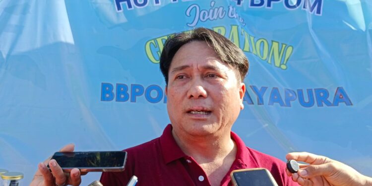 Balai Besar POM Jayapura Sambut HUT ke-24 BPOM dengan Kegiatan Cek Produk