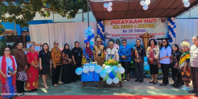 HUT Ke 28 Tahun SMA N4 Jayapura, Bangkit dalam Persaudaraan Mewujudkan Generasi Hebat