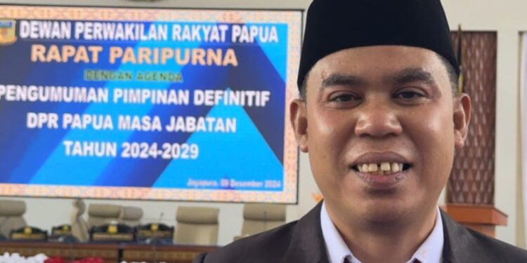 Supriadi Laling Dilantik Sebagai Wakil Ketua III DPR Papua