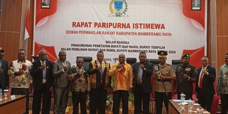 Robby Rumansara- Kevin Totouw Ditetapkan Sebagai Bupati dan Wakil Bupati Mamberamo Raya