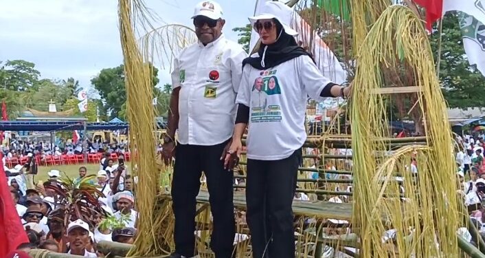 Alberth Niniwen Himbau Masyarakat Sarmi Menerima Putusan MK dan Kembali Bersatu Membangun Sarmi