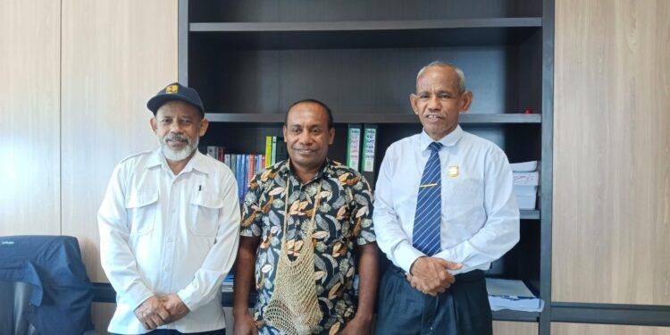 Siswa Unggul Papua Terancam Putus Kuliah, Orang Tua Mengadu ke DPR Papua