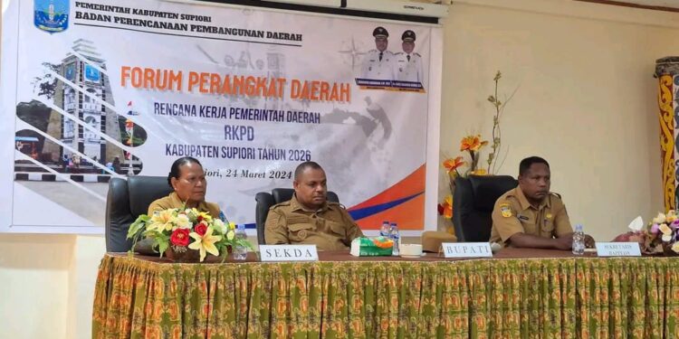 Dalam 100 Hari Kerja, Bupati Supiori Heronimus Mansoben Harap, Forum OPD Capai Target Kerja Sesuai Tugas dan Fungsi