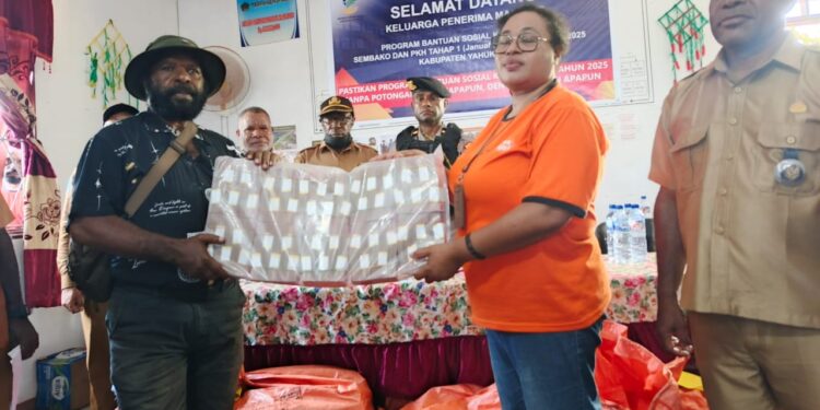 Kemensos RI Salurkan Sembako dan PKH Tahap Pertama Kabupaten Yahukimo