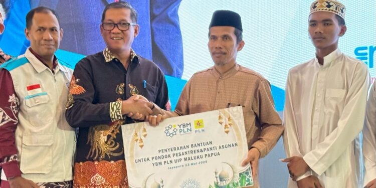 YBM PLN UIP MPA Salurkan Bantuan untuk Dua Pondok Pesantren di Jayapura