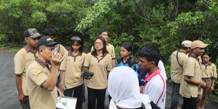 Cendera Mata Bagi Bumi: PLN UIP MPA dan Uniera Laksanakan Konservasi Mangrove dan Burung Mamoa