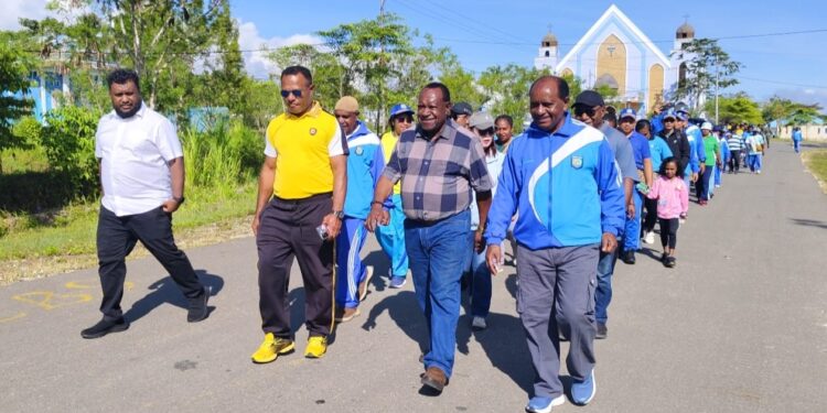 Jalan Santai Sambut HUT Kabupaten Mamteng ke-17