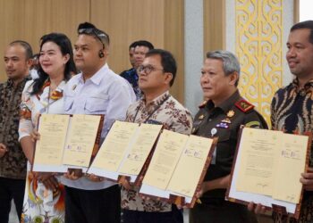 PLN UIP MPA dan Kejaksaan Tinggi Papua Barat Teken Perjanjian Kerja Sama Guna Perkuat Dukungan Hukum