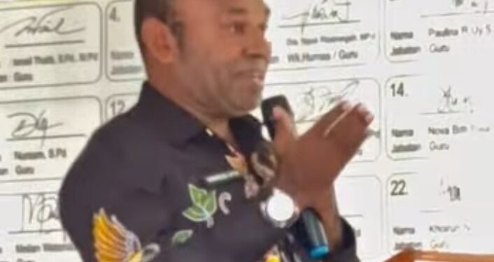 Bupati Sarmi Dominggus Catur : ” Kita Bangun Sarmi dengan Hati dan Pikiran yang Sehat dan Waras”