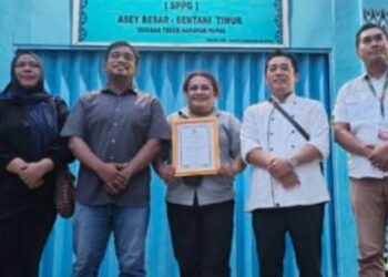 BREAKING News, Badan Gizi Nasional Memberikan Piagam Penghargaan Terbaik kepada Dapur Gizi SPPG Asey Besar Sentani Timur