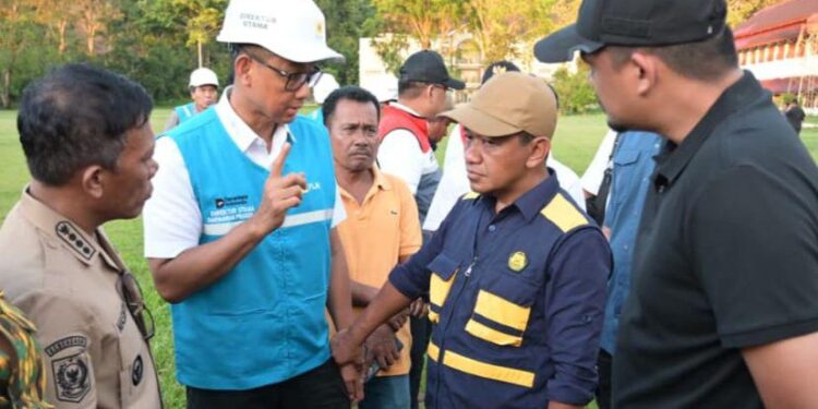 Pemulihan Listrik Sumatra Utara Dikebut, Menteri ESDM Tinjau Langsung Lokasi Terdampak Bencana
