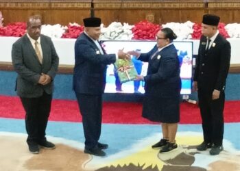 DPR Papua Tetapkan 7 Perdasus dan Perdasi