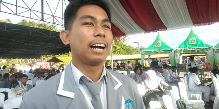 Ketua OSIS SMAN 1 Nabire Sampaikan Apresiasi Kepada AWP Dalam Festival Media Papua Se-Tanah Papua