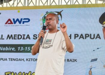 Viktor Mambor : Jurnalis Papua Harus Jadi Pemain Utama Meliput Potensi Besar di Tanah Papua