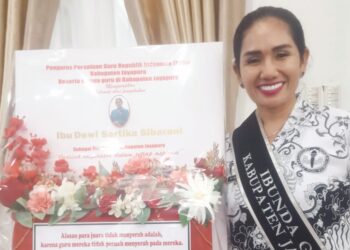 Bunda Guru Jayapura Resmi Dilantik, Dewi Sartika Sibarani Dorong Mutu Pendidikan Guru Kabupaten Jayapura